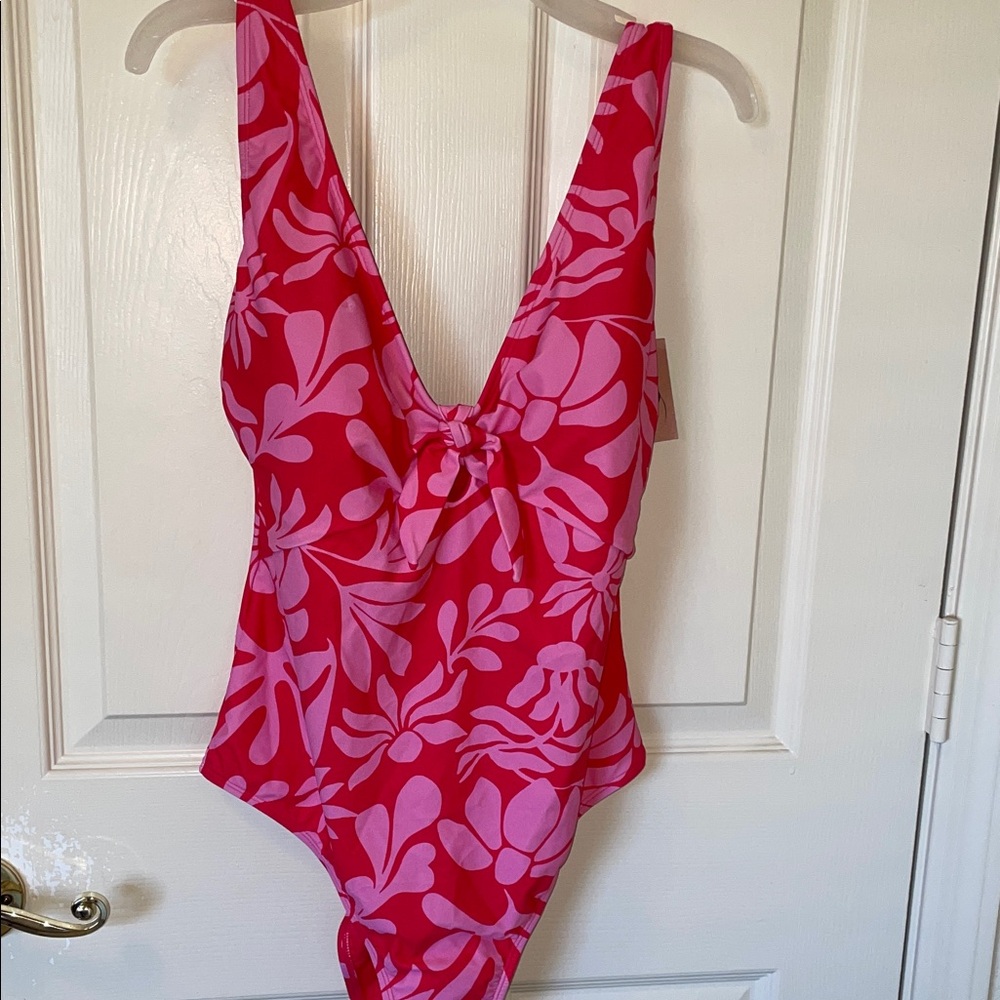 BNWT Shade & Shore Red and Pink One-Piece Swimsuit size #Large